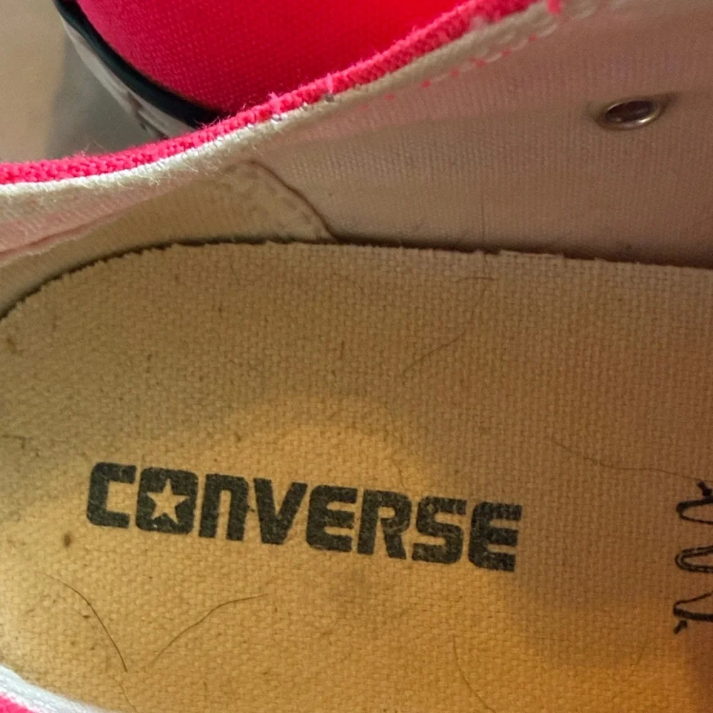 Converse Low Top Sneakers - Hot Pink Men’s8/Women’s 10 - Picture 2 of 13